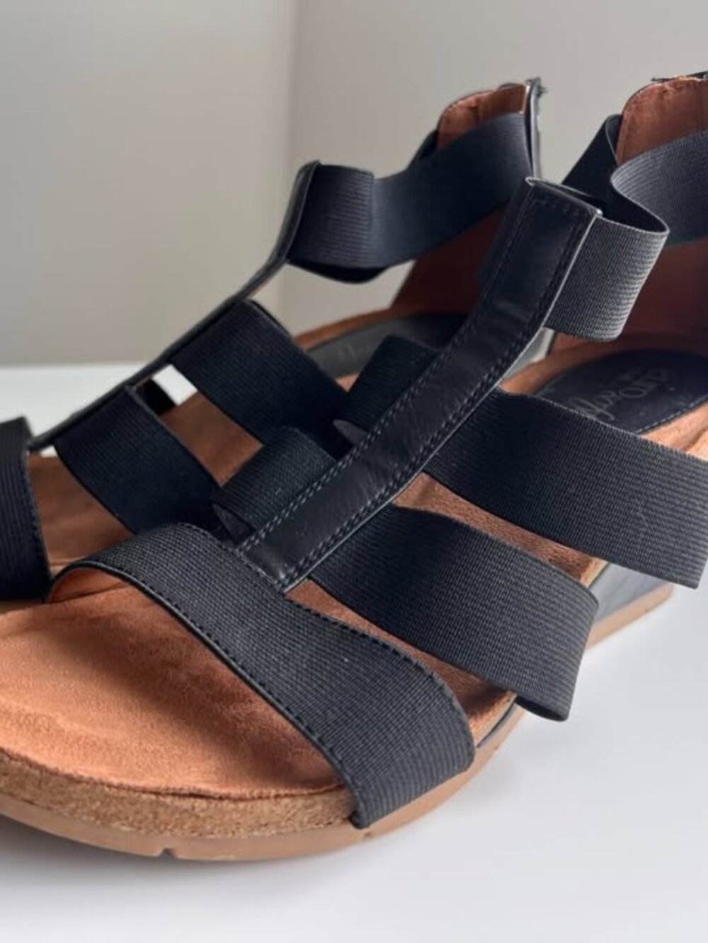 Women's gladiator-style wedge sandals in black size 40